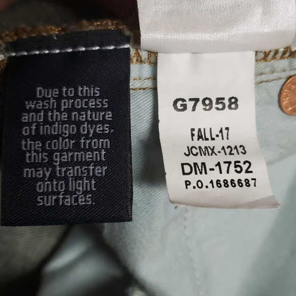 Like new! J Crew jeans, size 30 - Picture 7 of 8